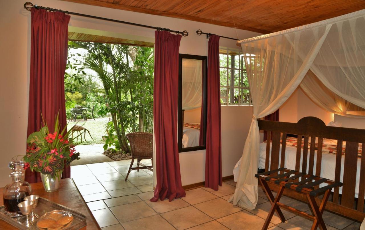 Kasane Self Catering Hotel Exterior photo